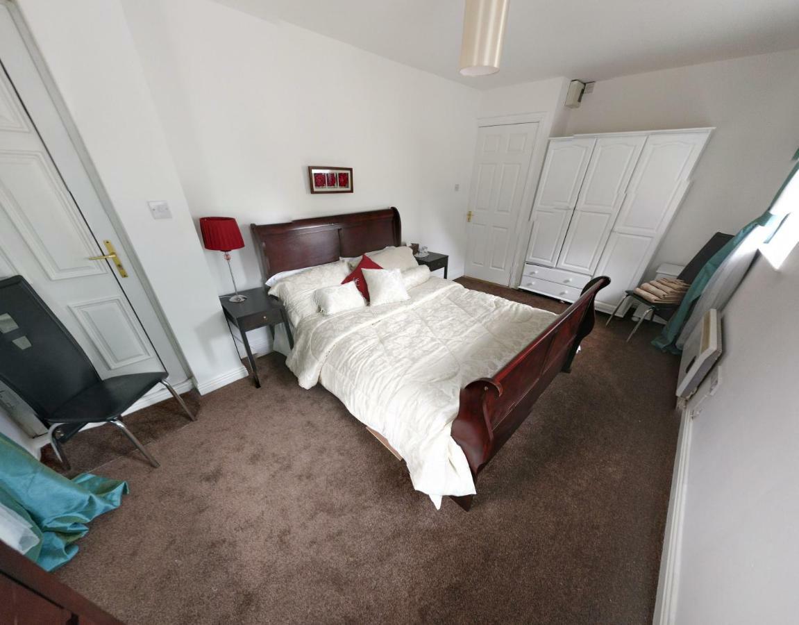 Riverview Luxury Short Stay Apartment Enniscorthy Esterno foto