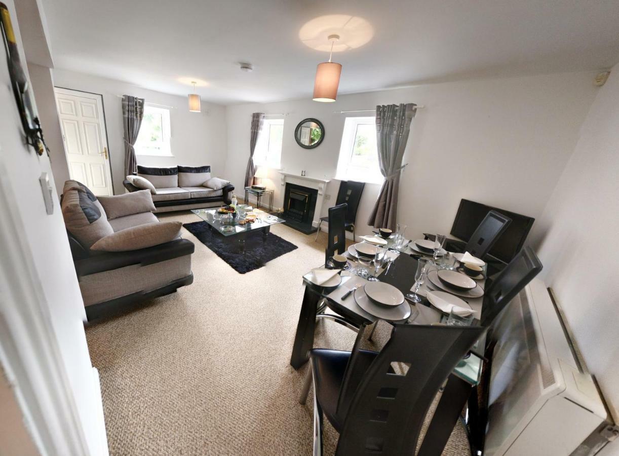 Riverview Luxury Short Stay Apartment Enniscorthy Esterno foto