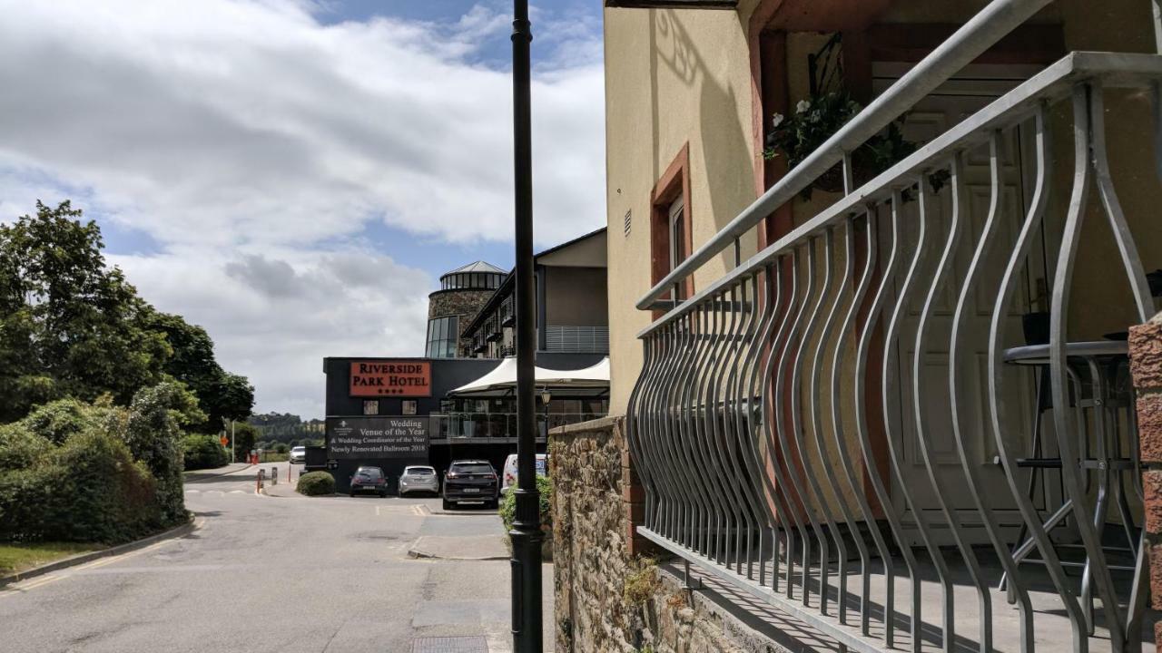 Riverview Luxury Short Stay Apartment Enniscorthy Esterno foto