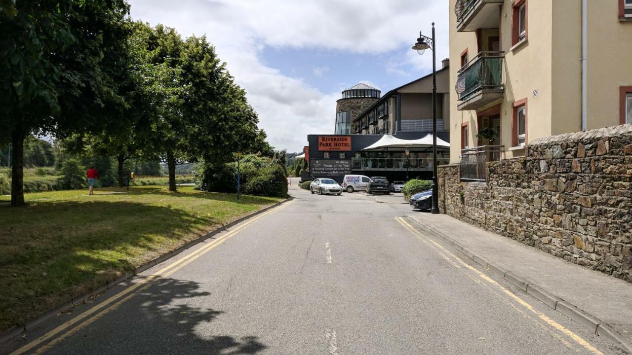 Riverview Luxury Short Stay Apartment Enniscorthy Esterno foto