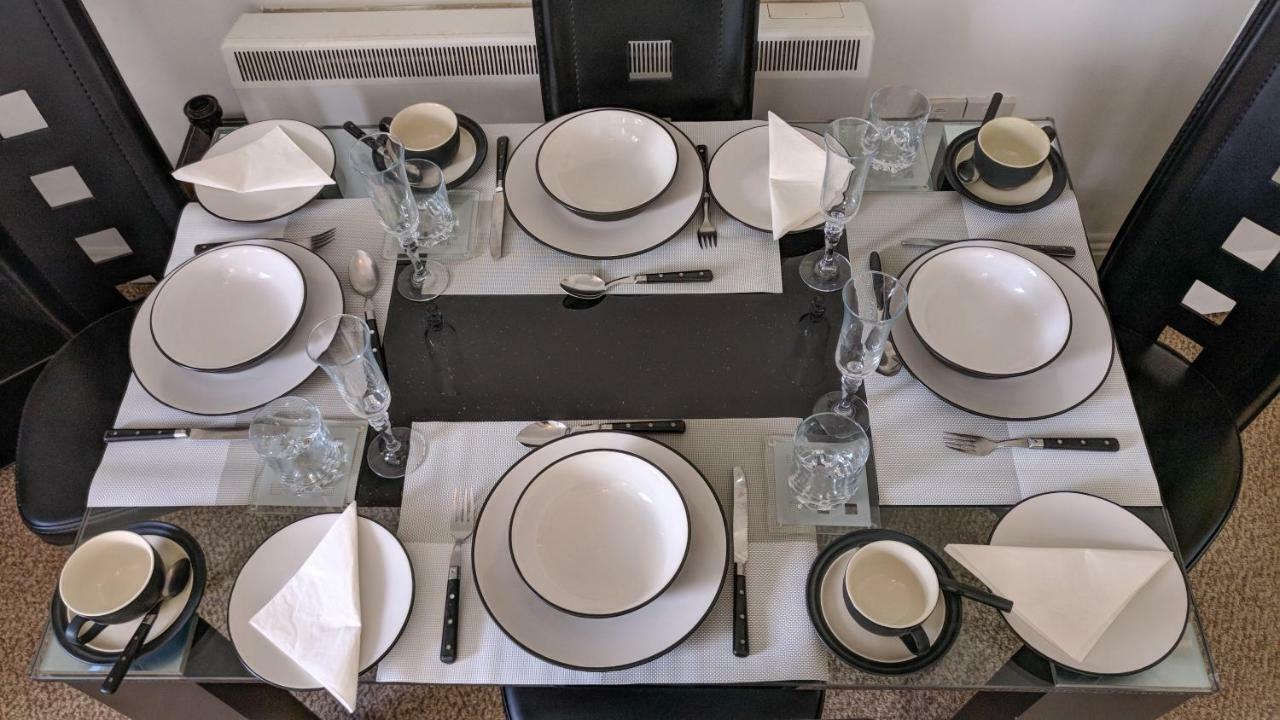 Riverview Luxury Short Stay Apartment Enniscorthy Esterno foto