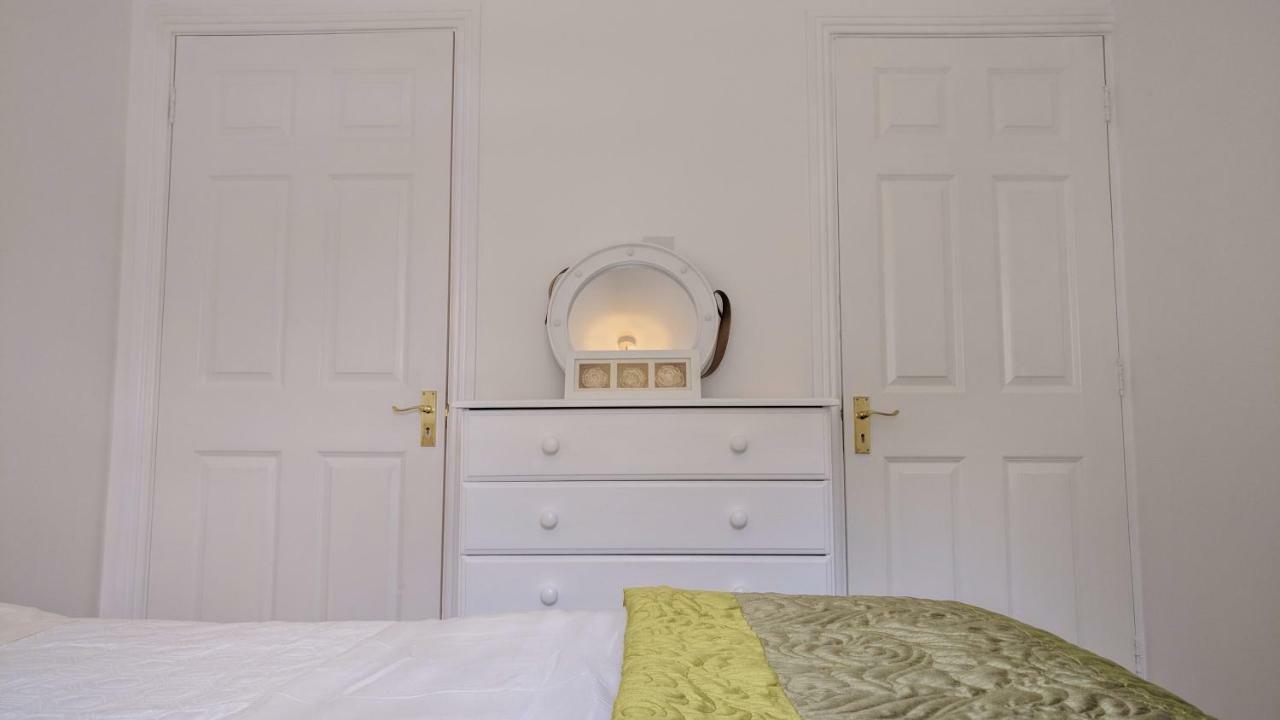 Riverview Luxury Short Stay Apartment Enniscorthy Esterno foto