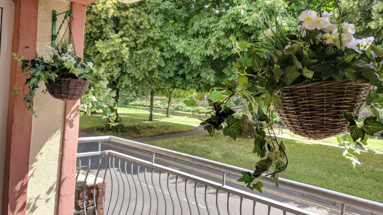 Riverview Luxury Short Stay Apartment Enniscorthy Esterno foto